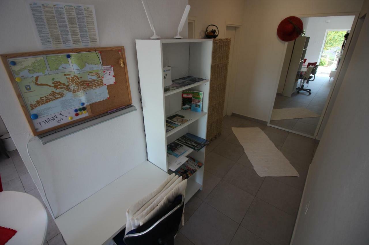 Apartment Vanda Novi Vinodolski Bagian luar foto