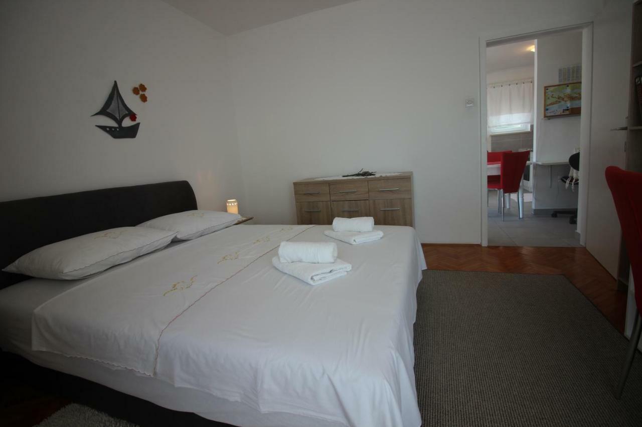 Apartment Vanda Novi Vinodolski Bagian luar foto